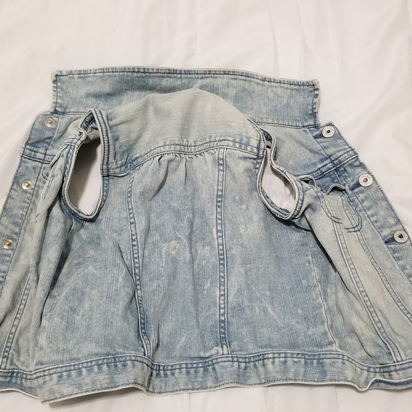 Baby Gap denim vest - Picture 2 of 4